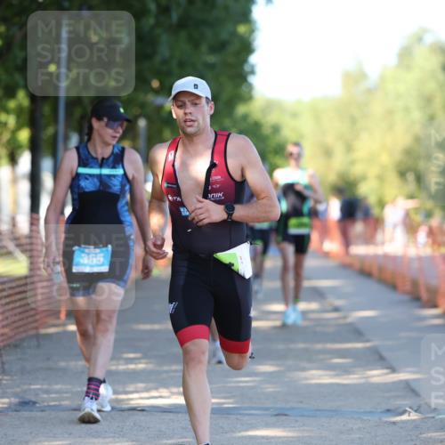 07.09.2025 - 19. Norderstedt Triathlon Michael Strokosch http://msf.ph/oto/8812569 07.09.2025 16:21:38 Laufen 365, 490, 504, 522, 541, 1089, 1411 meine-sportfotos.de