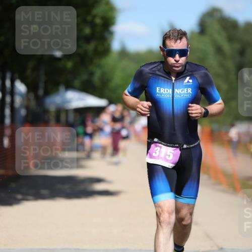 07.09.2025 - 19. Norderstedt Triathlon Michael Strokosch http://msf.ph/oto/8812573 07.09.2025 13:29:53 Laufen 315 meine-sportfotos.de