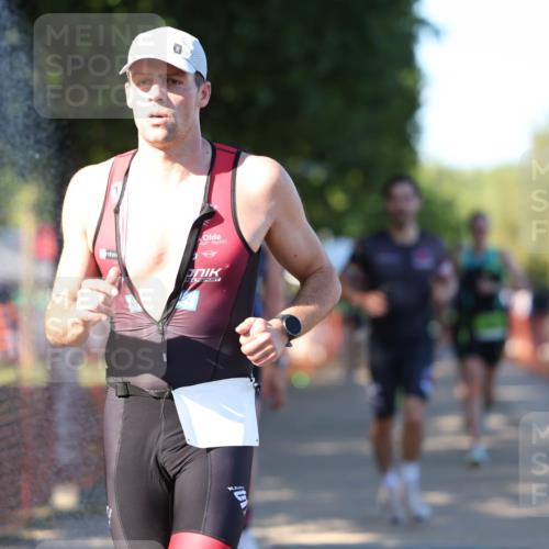 07.09.2025 - 19. Norderstedt Triathlon Michael Strokosch http://msf.ph/oto/8812580 07.09.2025 16:21:39 Laufen 365, 490, 504, 522, 541, 1089, 1411 meine-sportfotos.de