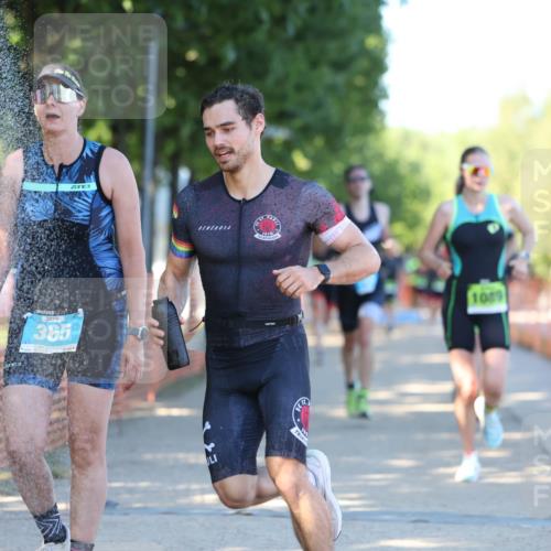 07.09.2025 - 19. Norderstedt Triathlon Michael Strokosch http://msf.ph/oto/8812583 07.09.2025 16:21:40 Laufen 365, 490, 504, 522, 541, 1089, 1411 meine-sportfotos.de