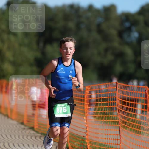 07.09.2025 - 19. Norderstedt Triathlon Michael Strokosch http://msf.ph/oto/8812598 07.09.2025 10:43:29 Laufen 676, 684 meine-sportfotos.de