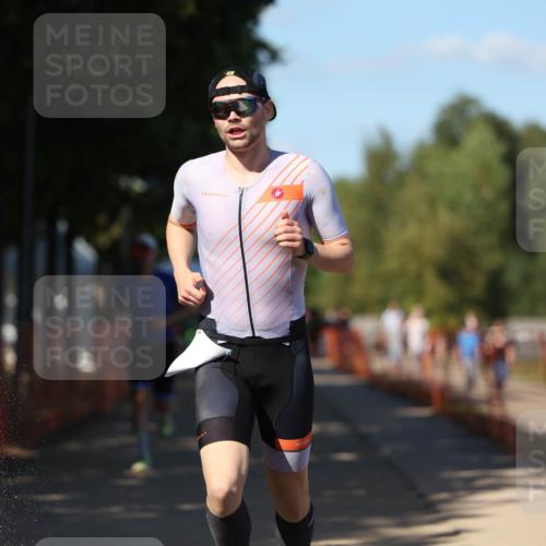 07.09.2025 - 19. Norderstedt Triathlon Michael Strokosch http://msf.ph/oto/8812651 07.09.2025 15:24:42 Laufen  meine-sportfotos.de