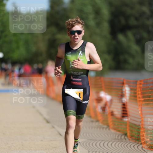 07.09.2025 - 19. Norderstedt Triathlon Michael Strokosch http://msf.ph/oto/8812671 07.09.2025 11:42:03 Laufen 200, 1164, 1180 meine-sportfotos.de