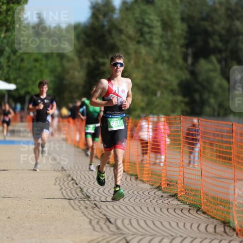 07.09.2025 - 19. Norderstedt Triathlon Michael Strokosch http://msf.ph/oto/8812684 07.09.2025 10:43:35 Laufen 87, 93, 661, 676 meine-sportfotos.de