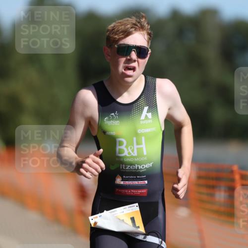 07.09.2025 - 19. Norderstedt Triathlon Michael Strokosch http://msf.ph/oto/8812713 07.09.2025 11:42:05 Laufen 200, 1164, 1180 meine-sportfotos.de