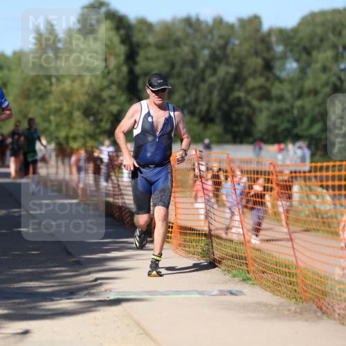 07.09.2025 - 19. Norderstedt Triathlon Michael Strokosch http://msf.ph/oto/8812720 07.09.2025 15:24:59 Laufen 963, 1506 meine-sportfotos.de