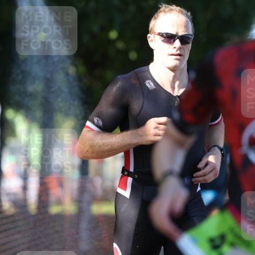 07.09.2025 - 19. Norderstedt Triathlon Michael Strokosch http://msf.ph/oto/8812736 07.09.2025 16:22:03 Laufen 396, 439, 491, 513, 517, 547, 902, 903, 1072, 1077, 1494, 1569, 1572 meine-sportfotos.de