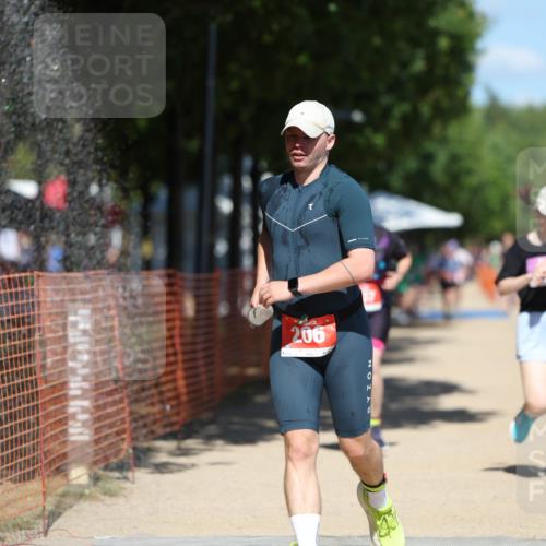 07.09.2025 - 19. Norderstedt Triathlon Michael Strokosch http://msf.ph/oto/8812813 07.09.2025 13:30:09 Laufen 137, 193, 206, 351, 354, 359 meine-sportfotos.de