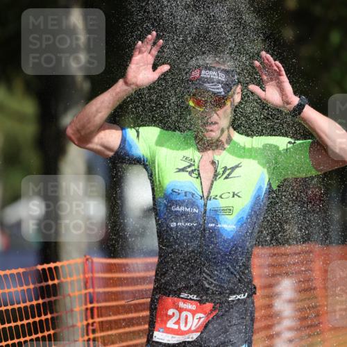 07.09.2025 - 19. Norderstedt Triathlon Michael Strokosch http://msf.ph/oto/8812816 07.09.2025 11:42:11 Laufen 200, 1314 meine-sportfotos.de