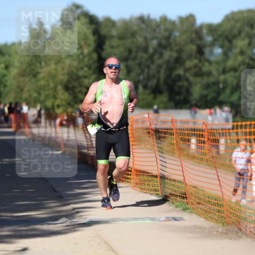 07.09.2025 - 19. Norderstedt Triathlon Michael Strokosch http://msf.ph/oto/8812830 07.09.2025 15:25:31 Laufen 411, 1005 meine-sportfotos.de