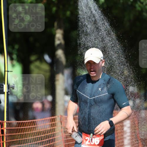 07.09.2025 - 19. Norderstedt Triathlon Michael Strokosch http://msf.ph/oto/8812848 07.09.2025 13:30:10 Laufen 137, 193, 206, 351, 354 meine-sportfotos.de