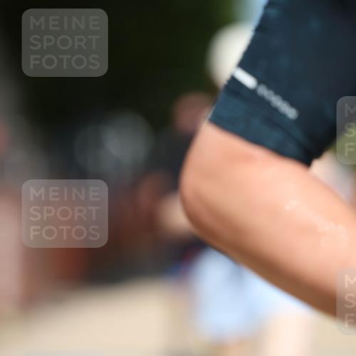 07.09.2025 - 19. Norderstedt Triathlon Michael Strokosch http://msf.ph/oto/8812881 07.09.2025 13:30:12 Laufen 137, 193, 206, 354 meine-sportfotos.de