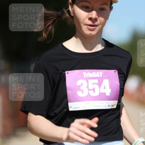 07.09.2025 - 19. Norderstedt Triathlon Michael Strokosch http://msf.ph/oto/8812886 07.09.2025 13:30:13 Laufen 137, 206, 354 meine-sportfotos.de
