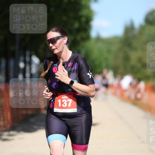 07.09.2025 - 19. Norderstedt Triathlon Michael Strokosch http://msf.ph/oto/8812894 07.09.2025 13:30:14 Laufen 137, 354 meine-sportfotos.de