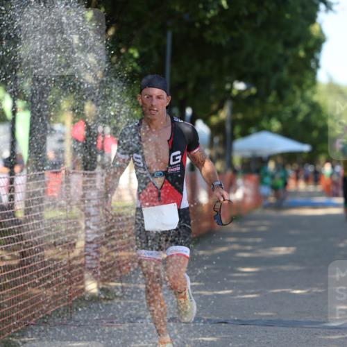 07.09.2025 - 19. Norderstedt Triathlon Michael Strokosch http://msf.ph/oto/8812965 07.09.2025 15:25:57 Laufen 1502 meine-sportfotos.de