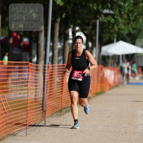 07.09.2025 - 19. Norderstedt Triathlon Michael Strokosch http://msf.ph/oto/8812968 07.09.2025 10:43:56 Laufen 118, 680, 1135 meine-sportfotos.de
