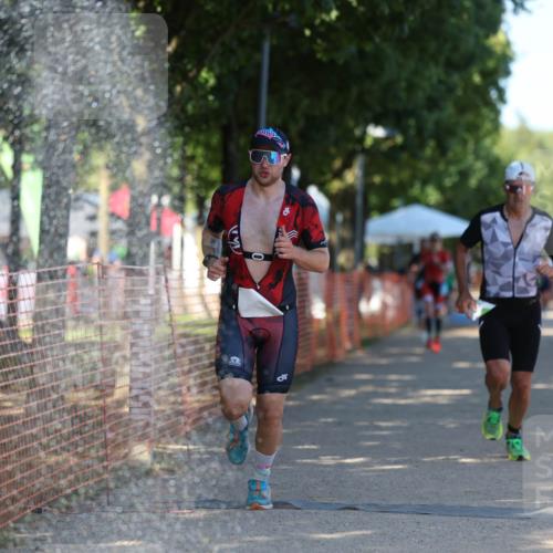 07.09.2025 - 19. Norderstedt Triathlon Michael Strokosch http://msf.ph/oto/8813033 07.09.2025 15:26:29 Laufen  meine-sportfotos.de