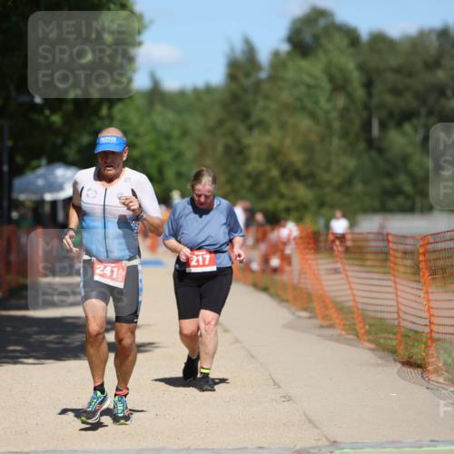 07.09.2025 - 19. Norderstedt Triathlon Michael Strokosch http://msf.ph/oto/8813036 07.09.2025 13:30:30 Laufen 217, 241 meine-sportfotos.de