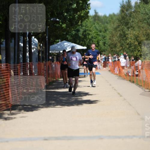 07.09.2025 - 19. Norderstedt Triathlon Michael Strokosch http://msf.ph/oto/8813084 07.09.2025 13:30:43 Laufen 344, 1299 meine-sportfotos.de