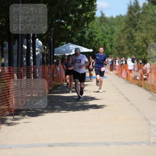 07.09.2025 - 19. Norderstedt Triathlon Michael Strokosch http://msf.ph/oto/8813090 07.09.2025 13:30:43 Laufen 344, 1299 meine-sportfotos.de