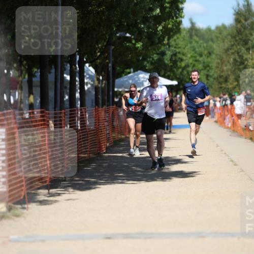 07.09.2025 - 19. Norderstedt Triathlon Michael Strokosch http://msf.ph/oto/8813103 07.09.2025 13:30:44 Laufen 344, 1299, 1385 meine-sportfotos.de