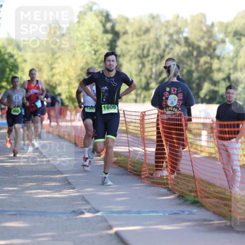 07.09.2025 - 19. Norderstedt Triathlon Michael Strokosch http://msf.ph/oto/8813118 07.09.2025 16:23:12 Laufen 362, 518, 878, 1588, 1606 meine-sportfotos.de
