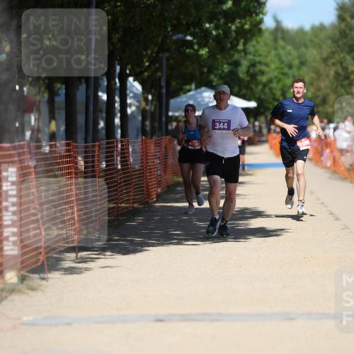 07.09.2025 - 19. Norderstedt Triathlon Michael Strokosch http://msf.ph/oto/8813122 07.09.2025 13:30:45 Laufen 344, 1299, 1385 meine-sportfotos.de