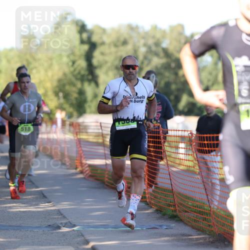 07.09.2025 - 19. Norderstedt Triathlon Michael Strokosch http://msf.ph/oto/8813139 07.09.2025 16:23:14 Laufen 362, 518, 543, 878, 943, 1588, 1606 meine-sportfotos.de