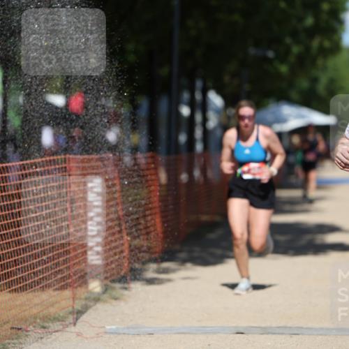 07.09.2025 - 19. Norderstedt Triathlon Michael Strokosch http://msf.ph/oto/8813178 07.09.2025 13:30:50 Laufen 344, 1299, 1385 meine-sportfotos.de