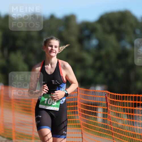 07.09.2025 - 19. Norderstedt Triathlon Michael Strokosch http://msf.ph/oto/8813186 07.09.2025 10:44:05 Laufen 96, 109, 680 meine-sportfotos.de