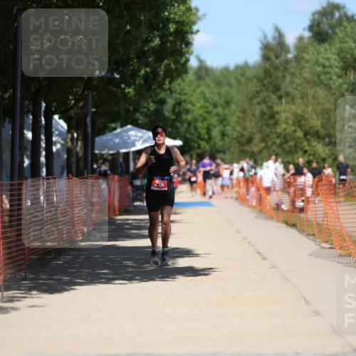 07.09.2025 - 19. Norderstedt Triathlon Michael Strokosch http://msf.ph/oto/8813222 07.09.2025 13:30:57 Laufen 224 meine-sportfotos.de