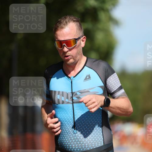 07.09.2025 - 19. Norderstedt Triathlon Michael Strokosch http://msf.ph/oto/8813237 07.09.2025 12:51:49 Laufen 195, 730 meine-sportfotos.de