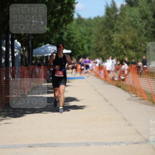 07.09.2025 - 19. Norderstedt Triathlon Michael Strokosch http://msf.ph/oto/8813242 07.09.2025 13:30:58 Laufen 224 meine-sportfotos.de