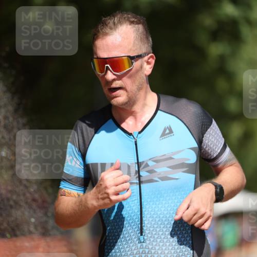 07.09.2025 - 19. Norderstedt Triathlon Michael Strokosch http://msf.ph/oto/8813248 07.09.2025 12:51:50 Laufen 195, 730 meine-sportfotos.de