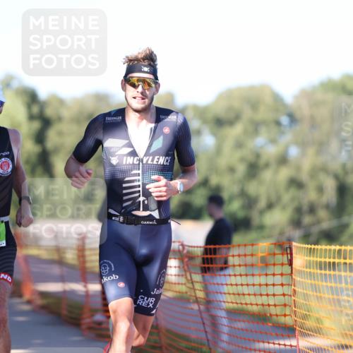 07.09.2025 - 19. Norderstedt Triathlon Michael Strokosch http://msf.ph/oto/8813250 07.09.2025 16:23:29 Laufen 494, 531, 538, 1433, 1561 meine-sportfotos.de