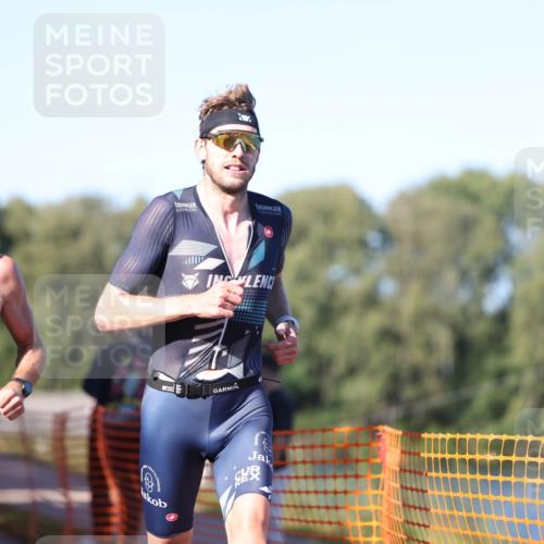 07.09.2025 - 19. Norderstedt Triathlon Michael Strokosch http://msf.ph/oto/8813254 07.09.2025 16:23:29 Laufen 494, 531, 538, 1433, 1561 meine-sportfotos.de