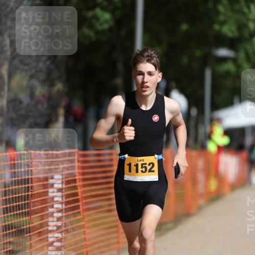 07.09.2025 - 19. Norderstedt Triathlon Michael Strokosch http://msf.ph/oto/8813256 07.09.2025 11:42:35 Laufen 1152, 1395 meine-sportfotos.de
