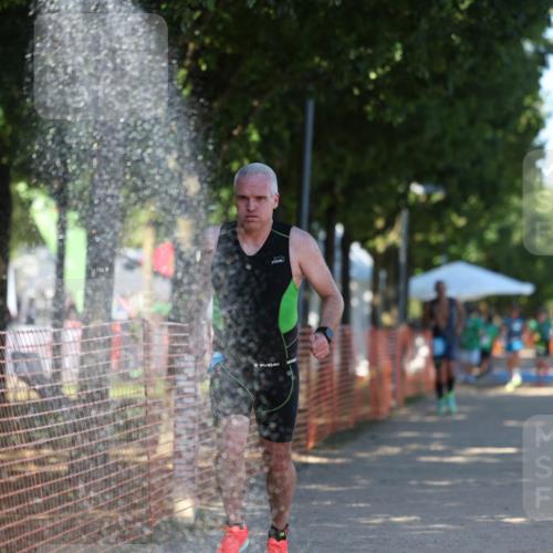 07.09.2025 - 19. Norderstedt Triathlon Michael Strokosch http://msf.ph/oto/8813288 07.09.2025 15:27:03 Laufen 391 meine-sportfotos.de