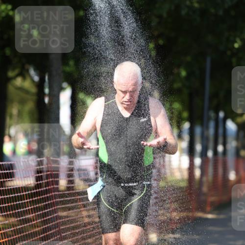 07.09.2025 - 19. Norderstedt Triathlon Michael Strokosch http://msf.ph/oto/8813303 07.09.2025 15:27:04 Laufen 391 meine-sportfotos.de