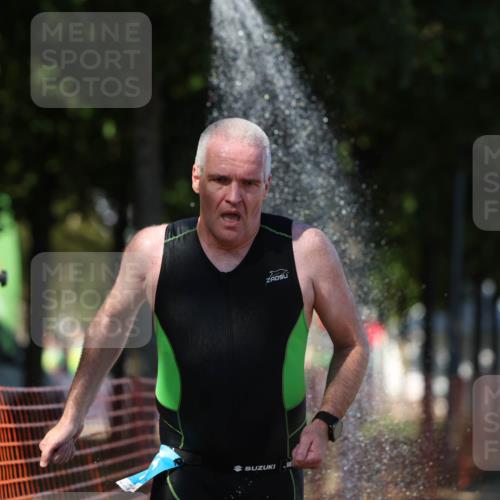 07.09.2025 - 19. Norderstedt Triathlon Michael Strokosch http://msf.ph/oto/8813319 07.09.2025 15:27:05 Laufen 391, 1457 meine-sportfotos.de