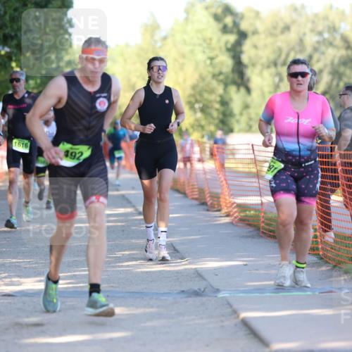 07.09.2025 - 19. Norderstedt Triathlon Michael Strokosch http://msf.ph/oto/8813348 07.09.2025 16:23:44 Laufen 492, 527, 930, 937, 1091, 1094, 1415, 1429, 1453, 1589, 1616 meine-sportfotos.de