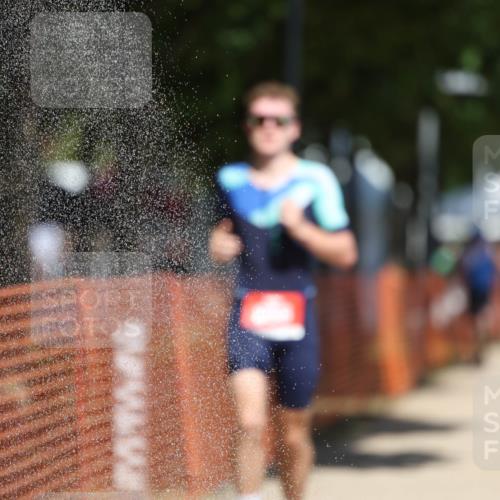 07.09.2025 - 19. Norderstedt Triathlon Michael Strokosch http://msf.ph/oto/8813351 07.09.2025 12:52:07 Laufen 856, 1248, 1296 meine-sportfotos.de