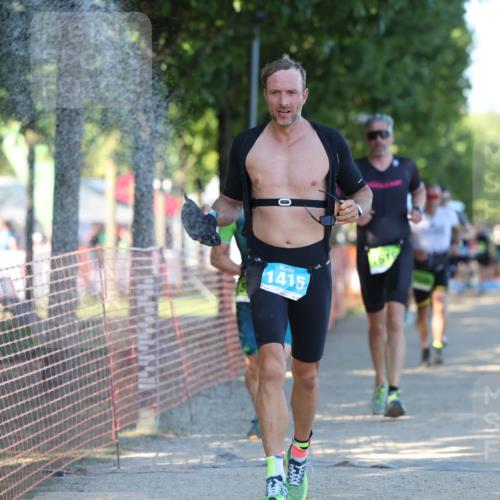 07.09.2025 - 19. Norderstedt Triathlon Michael Strokosch http://msf.ph/oto/8813358 07.09.2025 16:23:46 Laufen 492, 527, 930, 937, 1080, 1091, 1415, 1429, 1453, 1589, 1616, 1626 meine-sportfotos.de