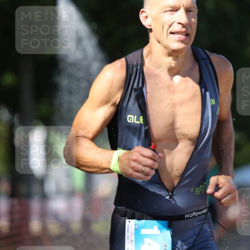 07.09.2025 - 19. Norderstedt Triathlon Michael Strokosch http://msf.ph/oto/8813371 07.09.2025 15:27:15 Laufen 441, 1457, 1507 meine-sportfotos.de