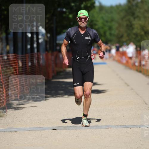 07.09.2025 - 19. Norderstedt Triathlon Michael Strokosch http://msf.ph/oto/8813398 07.09.2025 13:31:33 Laufen 209 meine-sportfotos.de