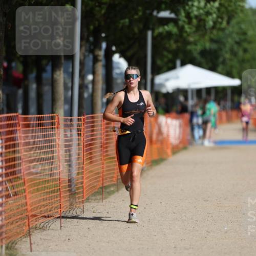 07.09.2025 - 19. Norderstedt Triathlon Michael Strokosch http://msf.ph/oto/8813425 07.09.2025 11:42:46 Laufen 1168, 1395 meine-sportfotos.de
