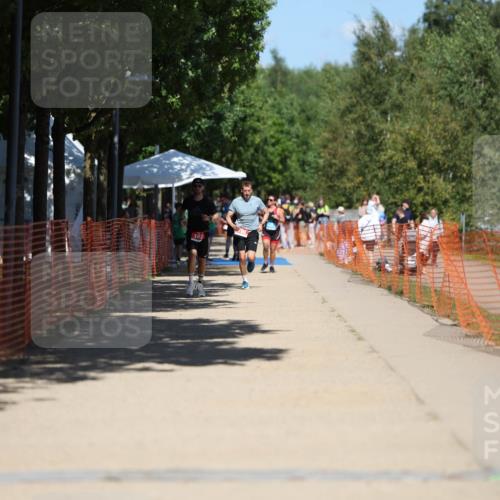 07.09.2025 - 19. Norderstedt Triathlon Michael Strokosch http://msf.ph/oto/8813429 07.09.2025 13:31:46 Laufen 341 meine-sportfotos.de