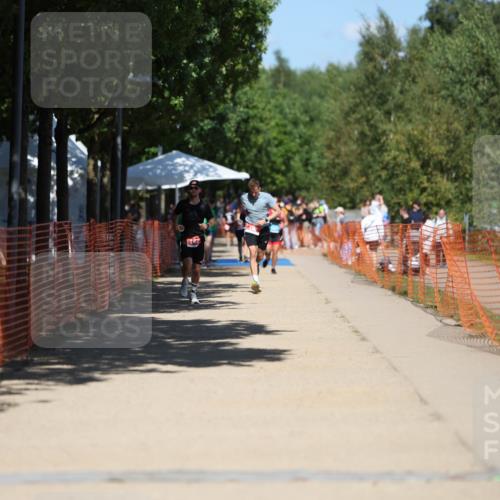 07.09.2025 - 19. Norderstedt Triathlon Michael Strokosch http://msf.ph/oto/8813437 07.09.2025 13:31:47 Laufen 341 meine-sportfotos.de