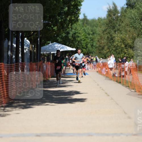 07.09.2025 - 19. Norderstedt Triathlon Michael Strokosch http://msf.ph/oto/8813442 07.09.2025 13:31:47 Laufen 341 meine-sportfotos.de