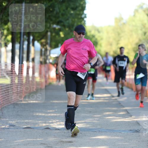 07.09.2025 - 19. Norderstedt Triathlon Michael Strokosch http://msf.ph/oto/8813456 07.09.2025 16:24:02 Laufen 889, 945, 950, 1085, 1551, 1574, 1580, 1601 meine-sportfotos.de